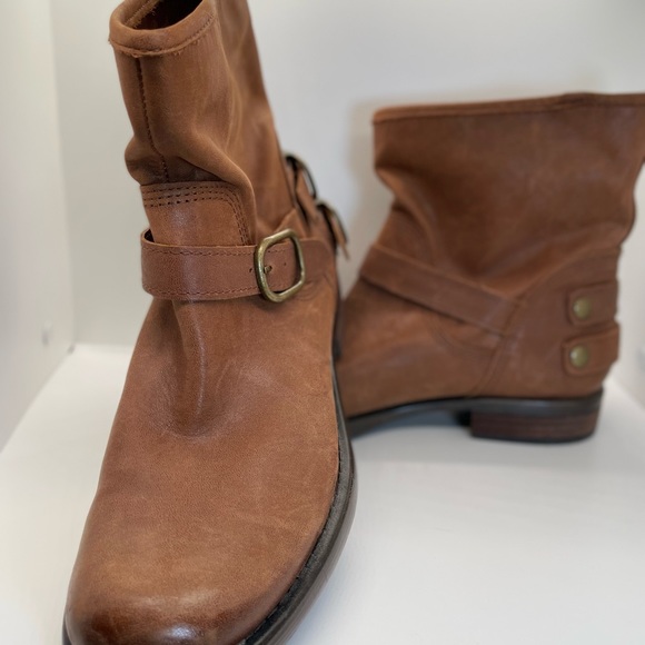 Lucky cute boots brown leather gently used - Picture 2 of 6